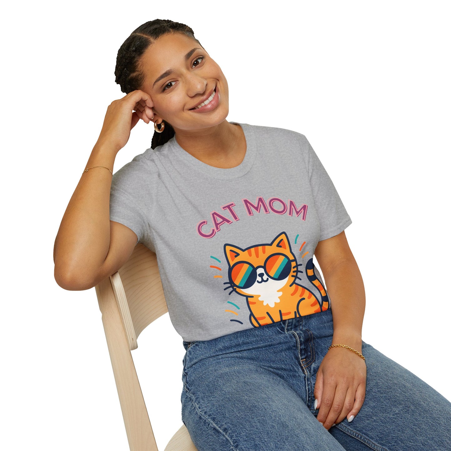 Cat Mom T‑Shirt ,Graphic Tee for Cat Lovers, Animal lovers Tshirt