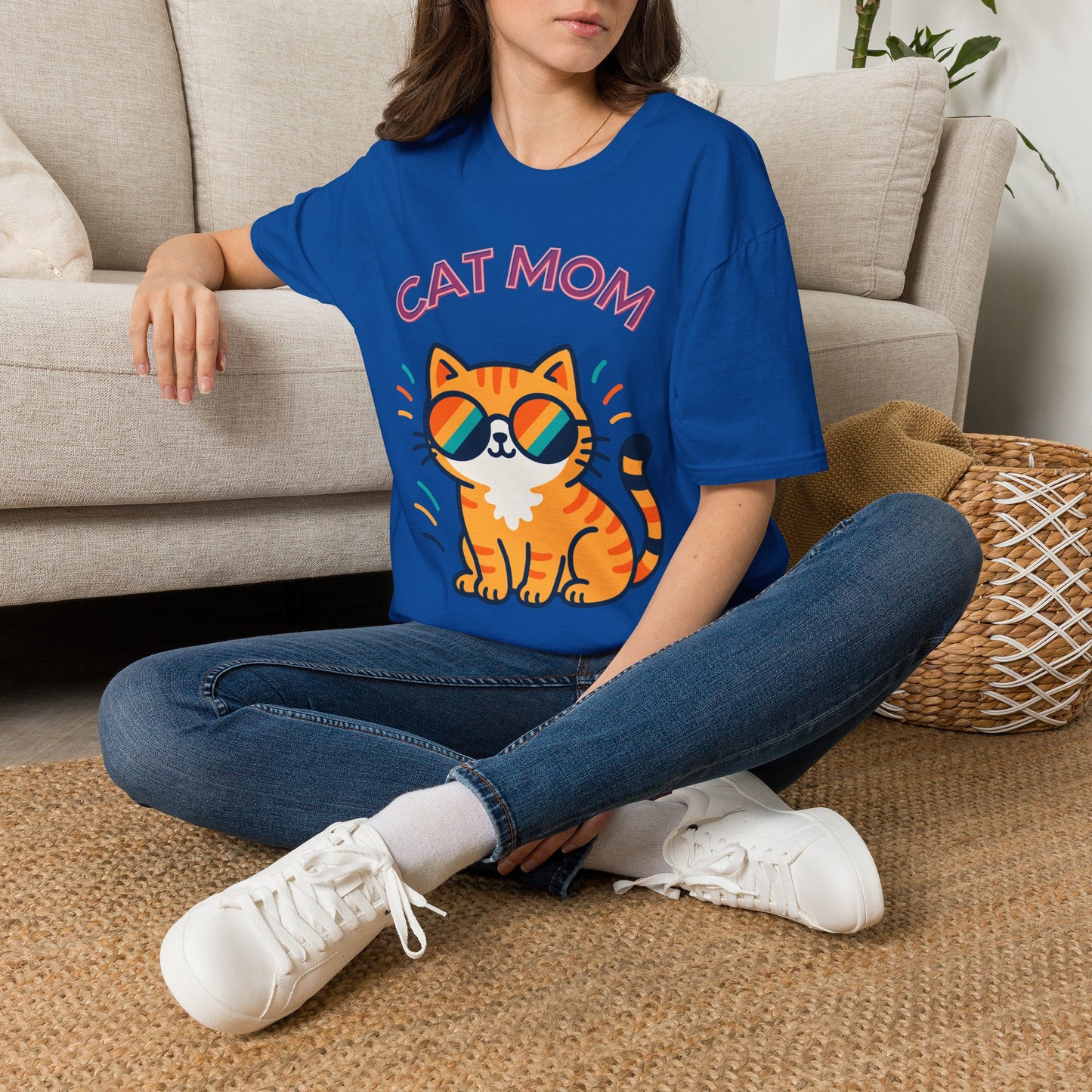 Cat Mom T‑Shirt ,Graphic Tee for Cat Lovers, Animal lovers Tshirt