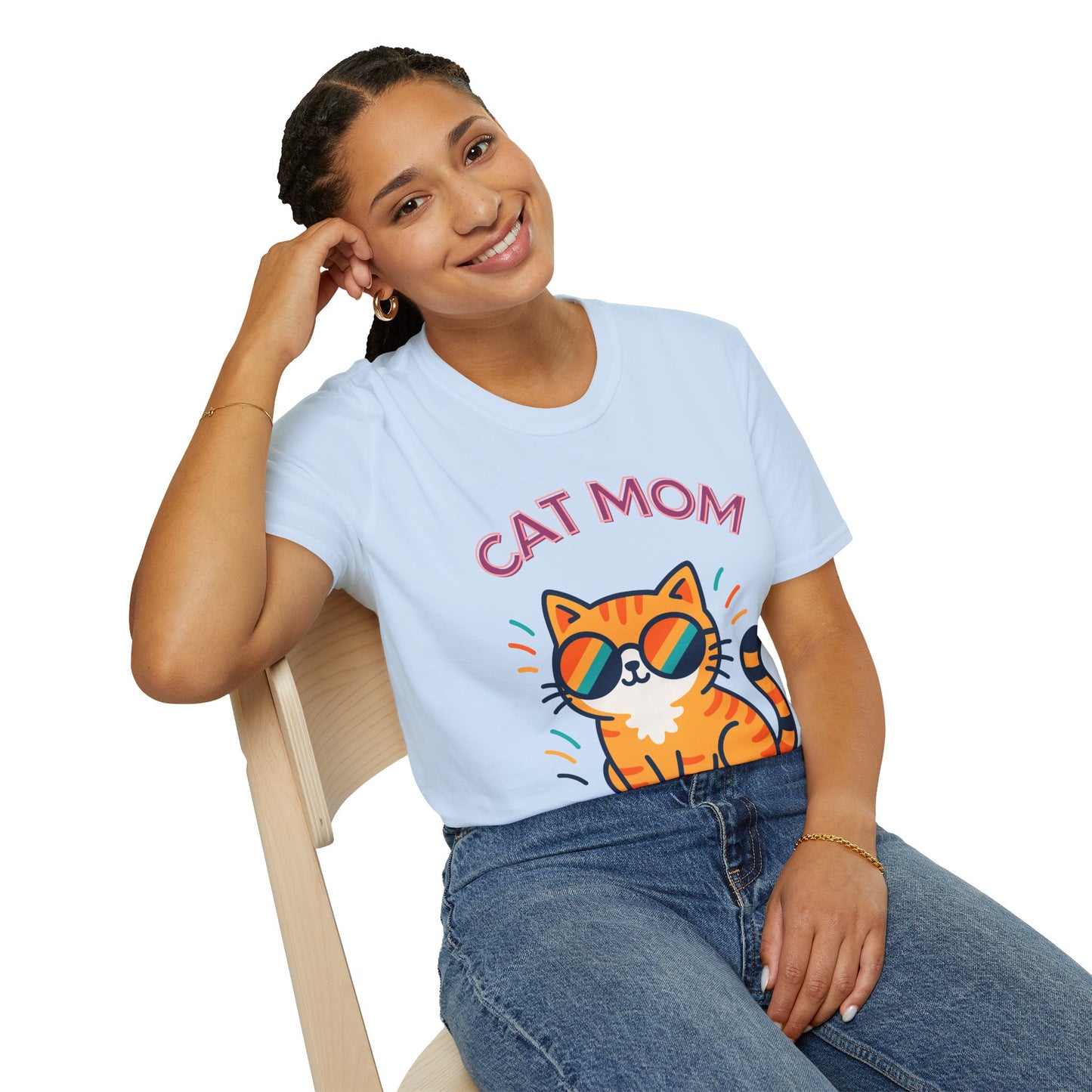 Cat Mom T‑Shirt ,Graphic Tee for Cat Lovers, Animal lovers Tshirt