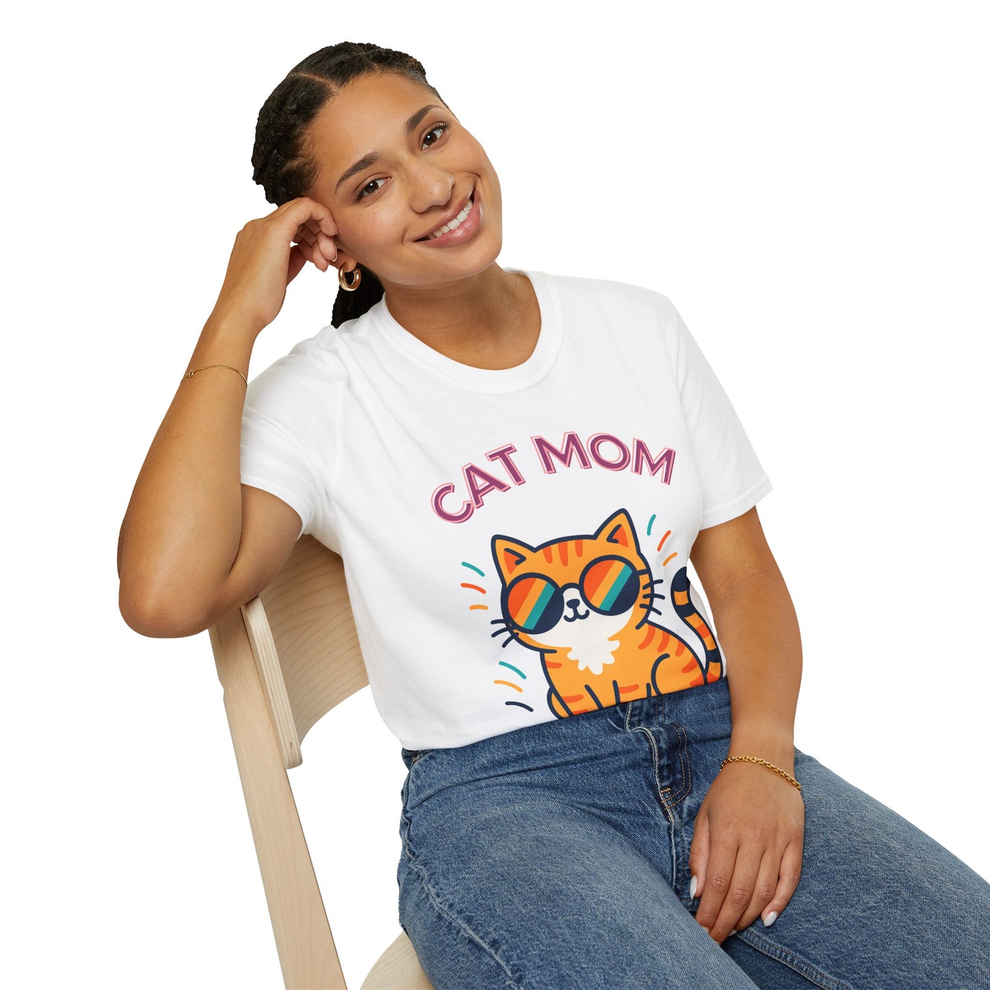 Cat Mom T‑Shirt ,Graphic Tee for Cat Lovers, Animal lovers Tshirt