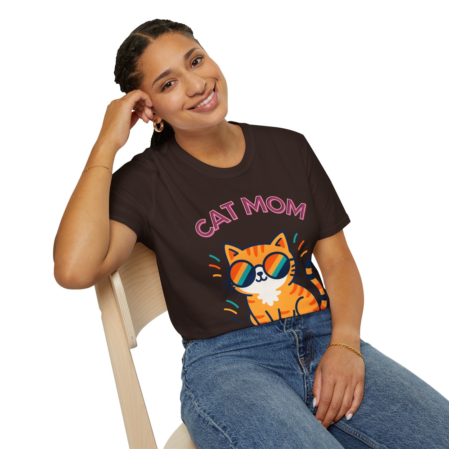 Cat Mom T‑Shirt ,Graphic Tee for Cat Lovers, Animal lovers Tshirt