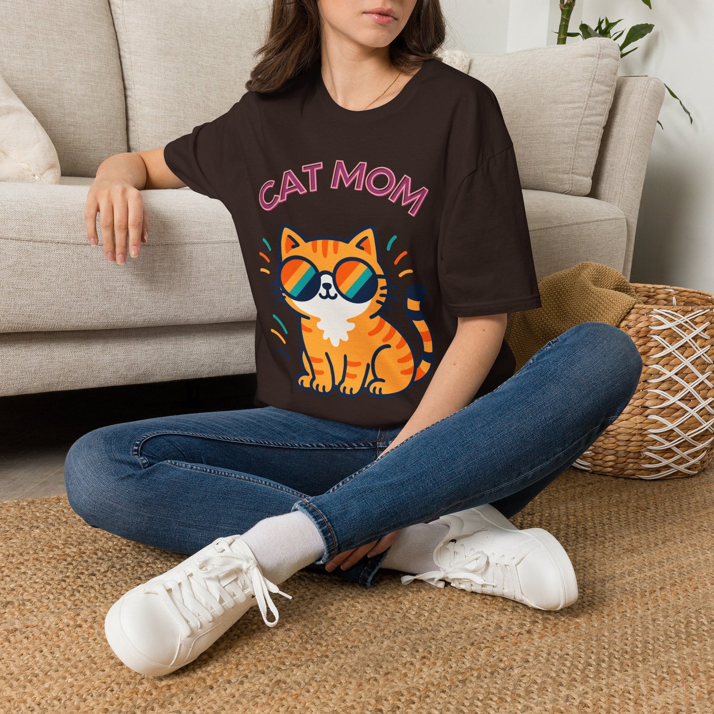 Cat Mom T‑Shirt ,Graphic Tee for Cat Lovers, Animal lovers Tshirt