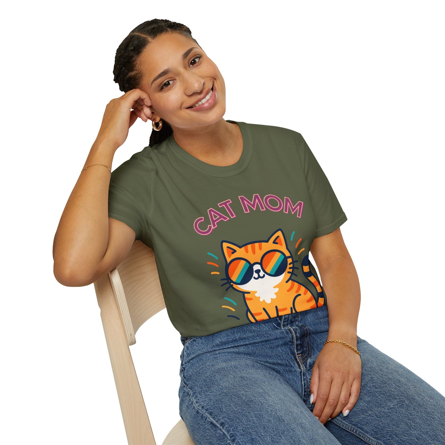 Cat Mom T‑Shirt ,Graphic Tee for Cat Lovers, Animal lovers Tshirt